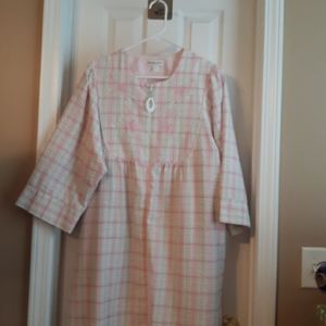 Miss Elaine pink plaid robe.